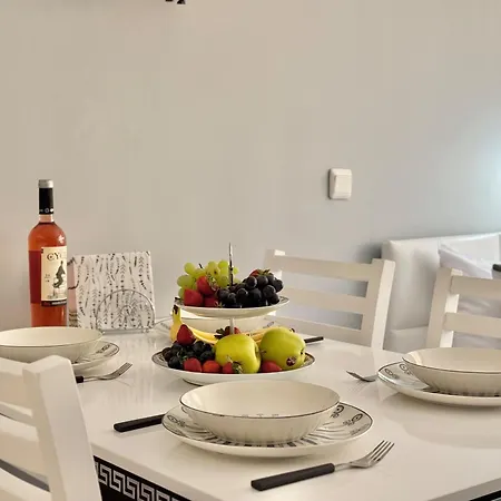 Апартаменти Sea Breeze With Balcony In